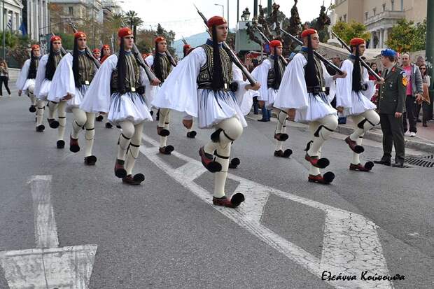 Отзвуки древних традиций: Эвзоны - греческая Президентская Гвардия (8)