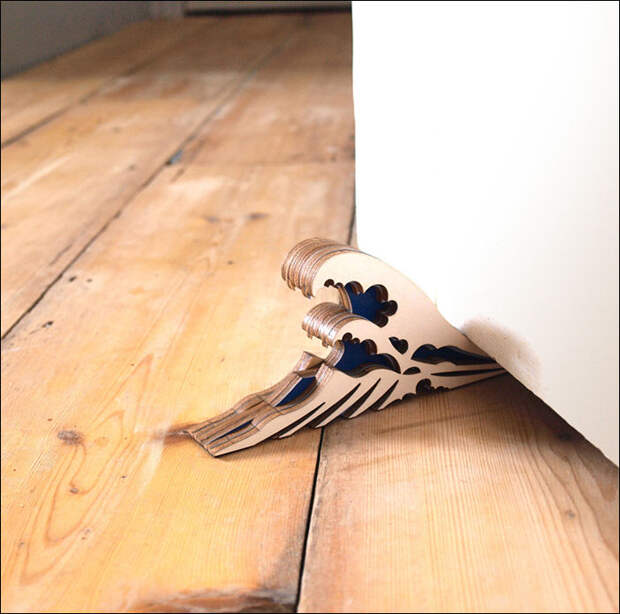 Прикольные дверные стопперы (16 фото) Прикольные дверные стопперы (16 фото)