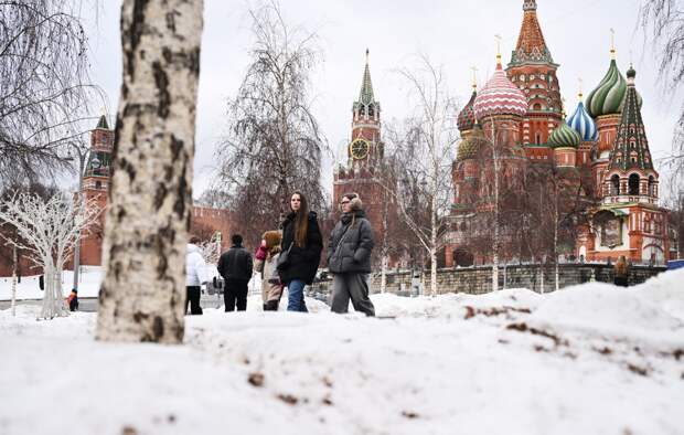 Москвичам пообещали мокрый снег и гололедицу