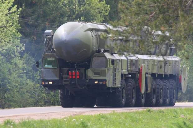 Подвижной ракетный комплекс "Тополь-М" в дивизии, Ивановская область, 2006 г.