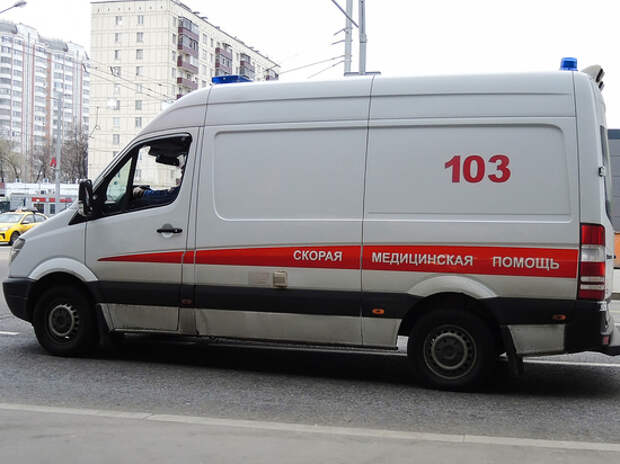 Мотоциклист сбил двух постояльцев социального дома из-за неосвещенной дороги