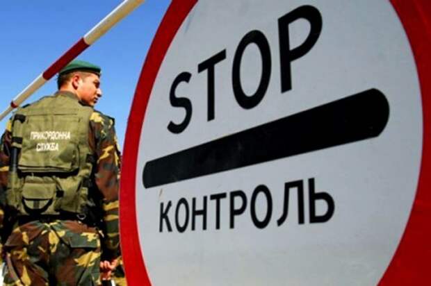 Украинские пограничники задержали майора из России на “КамАЗе”, набитом оружием