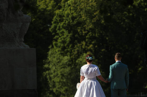 Эксперт объяснила, почему браки с военнослужащими часто бывают крепкими