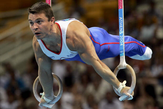 «Я забил на тренировки» Российский гимнаст в 19 лет бросил спорт и ушел в цирк. Как он вернулся и стал звездой мирового уровня?