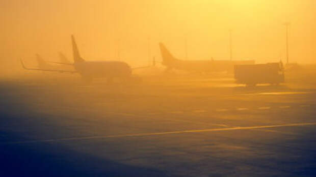 Около 30 рейсов приземлятся в Москве с задержками из-за тумана