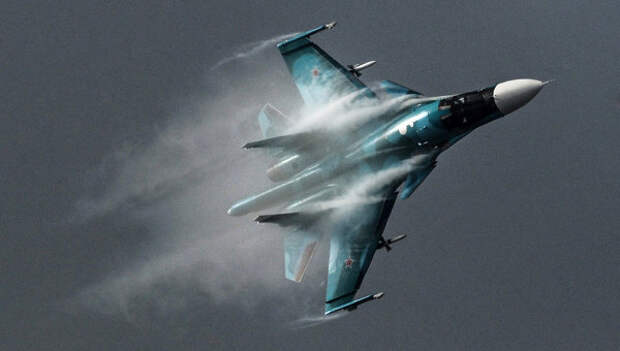 Самолет Су-34. Архивное фото