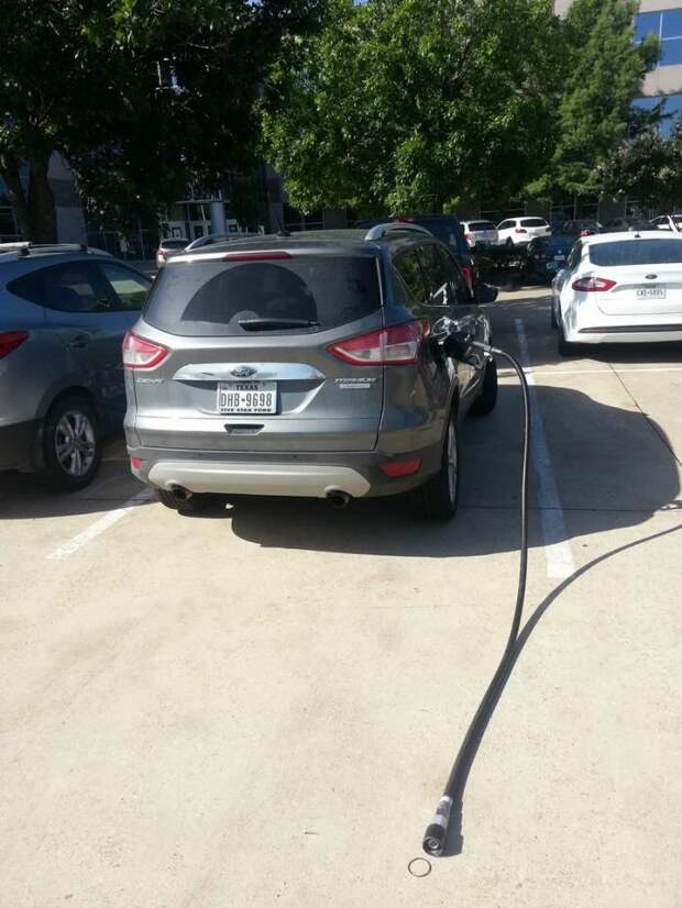 Жёсткие и позитивные автоприколы (39 фото) Жёсткие и позитивные автоприколы (39 фото)