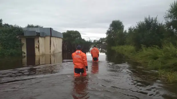 Правительство компенсирует Хабаровскому краю и Амурской области расходы из-за паводков