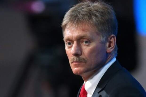 Песков уточнил предложение Путина перенести учебный год в России Песков уточнил предложение Путина перенести учебный год в России