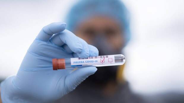 Российские медики выявили 37 930 новых случаев заражения коронавирусом за сутки