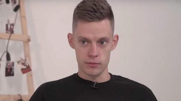 Mash: Дудь* содержит в России брата, который скрывает с ним родственную связь