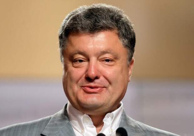 Порошенко пообещал украинцам безвизовый режим с ЕС с середины 2016 года