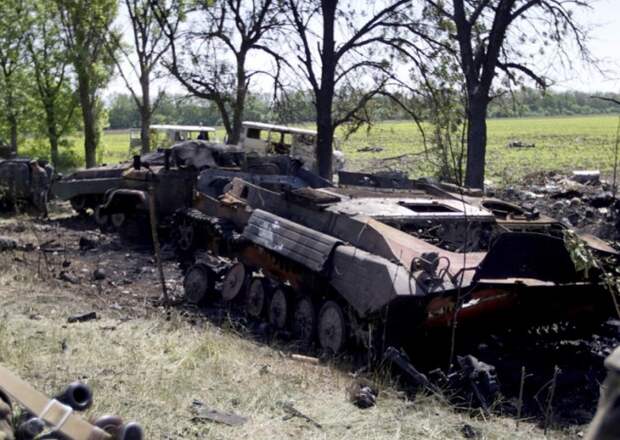 Ополченцы ДНР уничтожили бронетехнику в боях за Донецк