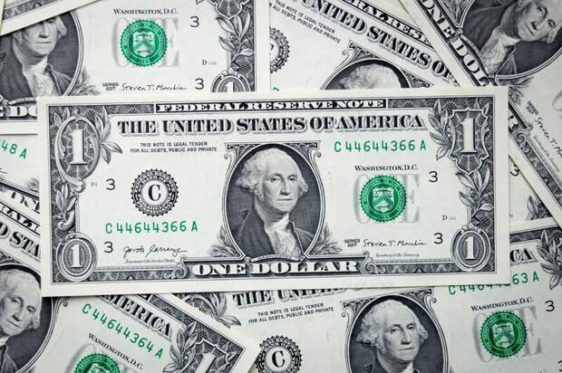 Райффайзенбанк прекращает осуществлять платежи в долларах США