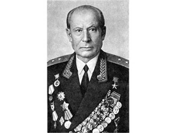 Автор победы РККА в июне 1941 первым применил коктель молотова против танков в ВОВ