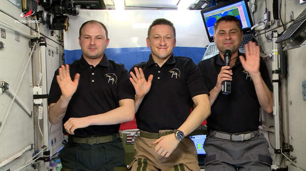 Космонавты с МКС поздравили россиянок с 8 марта