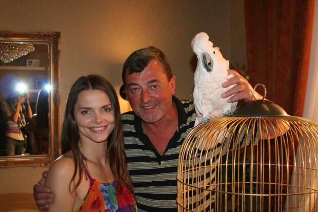 Савелий, его хозяин и актриса Лиза Боярская/из личного архива Виктора Зуйкова