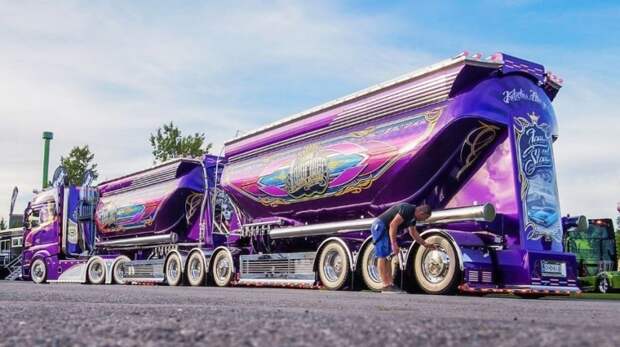 Тюнингованный Mercedes-Benz Actros „Lowrider“, который продолжает перевозить грузы mercedes, авто, автомобили, автотюнинг, грузовик, тюнинг, тягач, фура