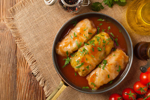 Москвичке попались камни в голубцах из магазина «ВкусВилл»