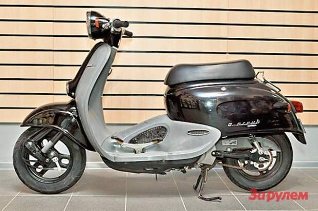 003_moto_1211_052