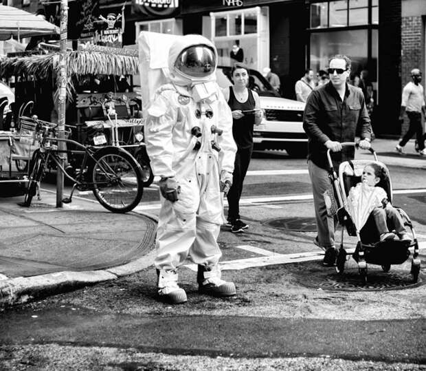 http://www.fubiz.net/wp-content/uploads/2015/10/nycnb-0-900x600.jpg