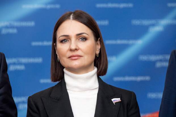 Сегодня в "Известиях" попалась новость о том, что группа депутатов Госдумы предложила ограничить выдачу материнского капитала на первого ребенка возрастом женщины – до 25-30 лет.