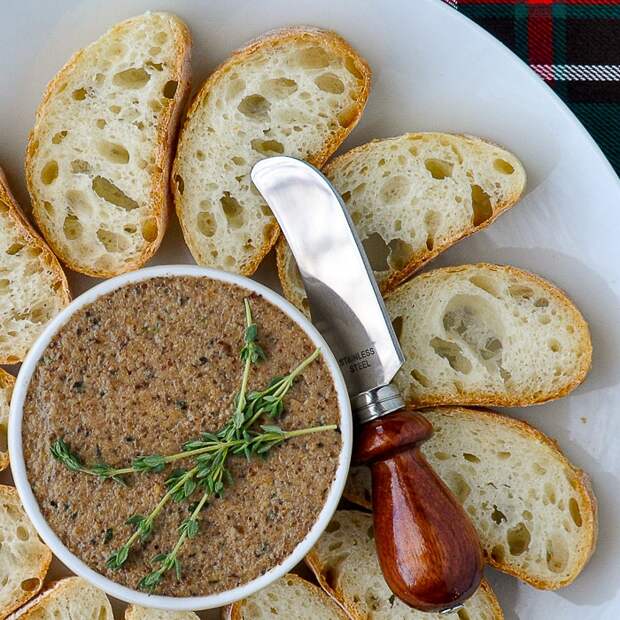 Намазка из булгура и грибов. \ Фото: rockrecipes.com.