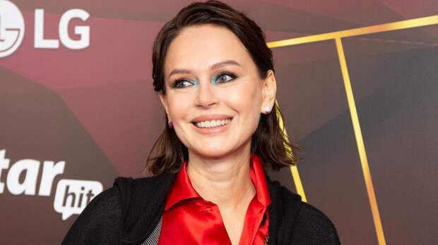 Ирина Безрукова рассказала, какие роли ей трудно играть — видео Super