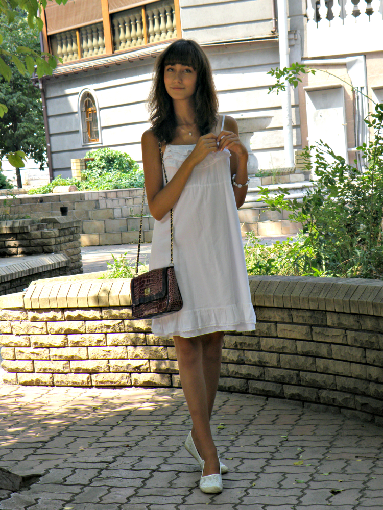 Lace_Dress_2