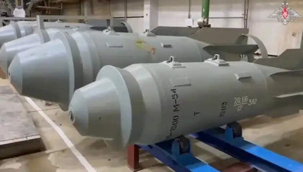 Экс-полковник СБУ: Мощность российской авиабомбы ФАБ-3000 сравнима с тактическим ядерным оружием