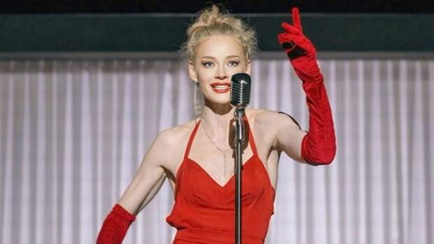 Дмитриенко, Ходченкова и МакSим: звезды рассказали, какие чудеса случались с ними в Новый год