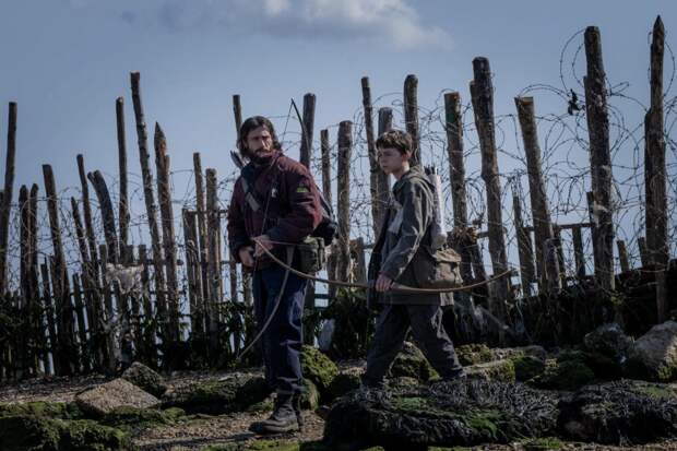 Кадр из фильма «28 лет спустя»