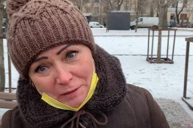 «Землю продали – нам отстаивать нечего»: в Киеве провели опрос на предмет постановки женщин на воинский учёт