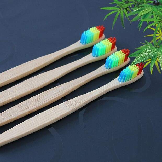 Почти каждая зубная щетка, изготовленная с 1930-х годов, все еще где-то в мире живет как кусок мусора. Как так произошло и можем ли мы что-то изменить