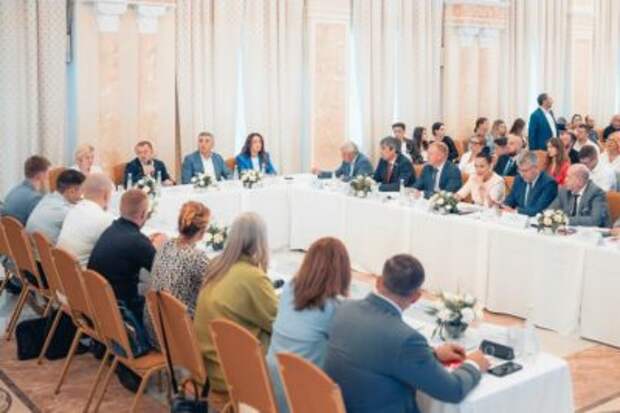 Павел Меньщиков принял участие в обсуждении опыта Тюменской области по привлечению участников специальной военной операции и членов их семей в бизнес