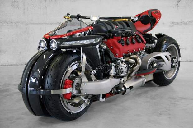 Мускул-байк Lazareth LM487 с мотором Maserati V8