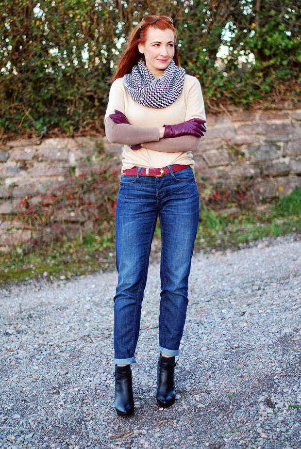 Boyfriend jeans & layers