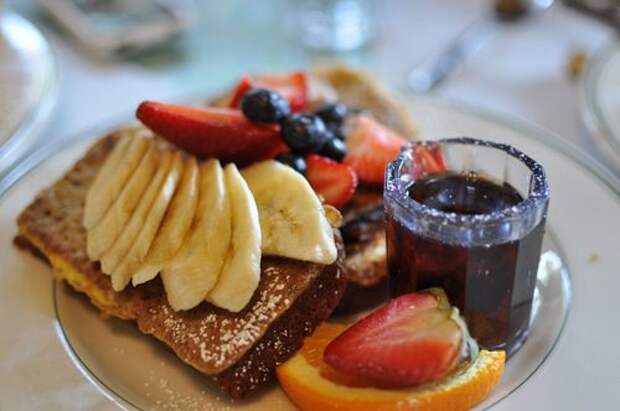 Аппетитные фруктовые десерты (27 фото)