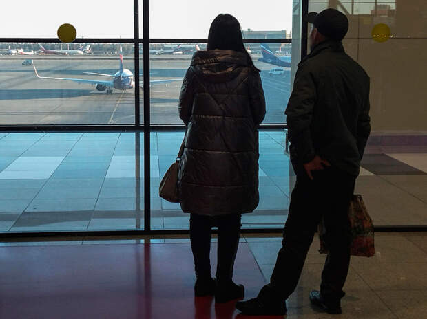 Пилот объяснил, чего стоит опасаться авиапассажирам в грозу