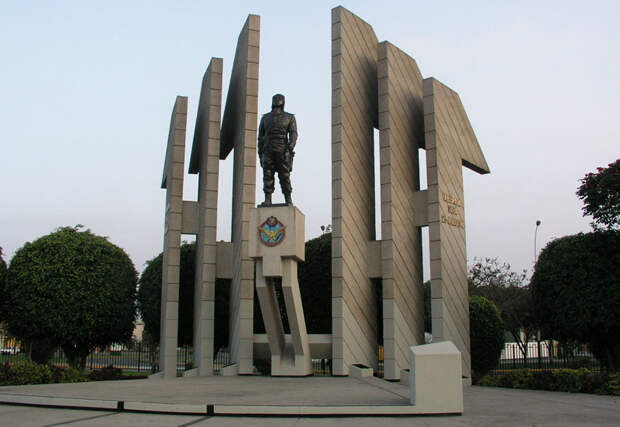 Lima_Monumento_Quinones Lima_Monumento_Quinones