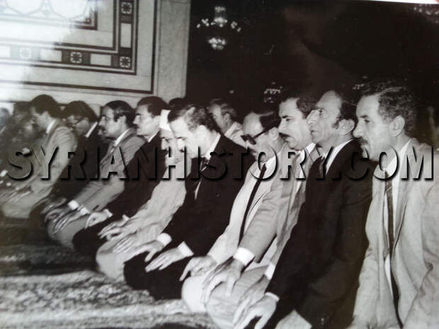Hafez al-Assad at the Eid prayers in 1987.jpg