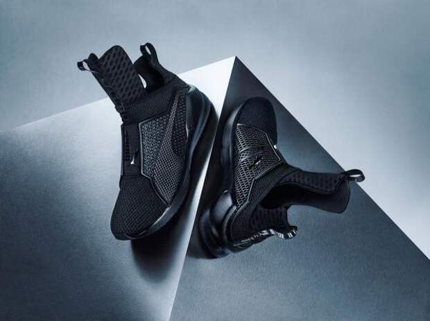 16SS_RT_Rihanna-Trainer_02-055_RGB.091103