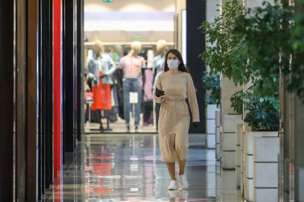 Жительницы Москвы стали реже носить мини-платья