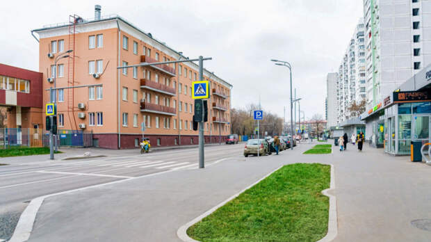 Собянин рассказал о ярких проектах благоустройства около транспортных объектов