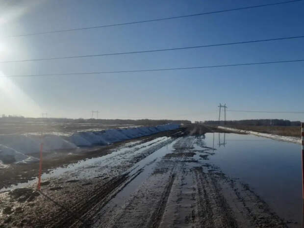 На новосибирских дорогах зафиксировано восемь подтопленных участков