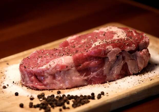 Диетолог Тихомирова предупредила о «печальных последствиях» отказа от мяса