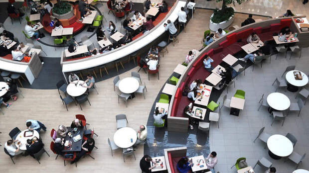 Агрессивных девочек-подростков стали бояться в ТЦ