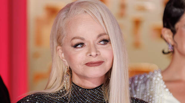 «Нездоровый интерес»: почему на концертах Долиной усиливаю меры безопасности