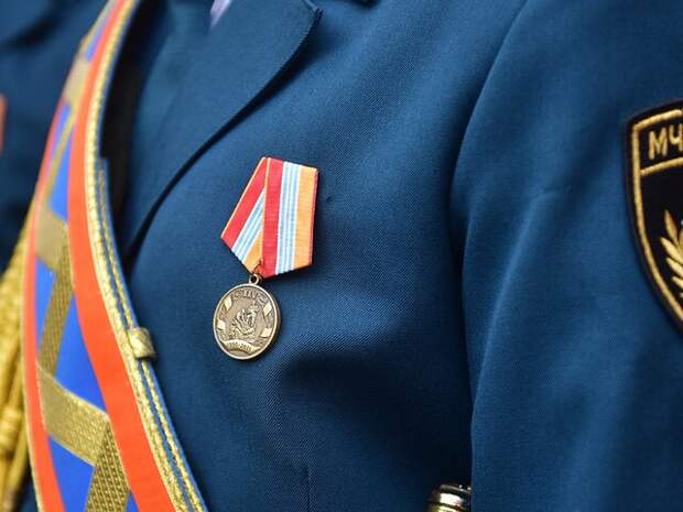 До 5 тыс. срочников будут ежегодно направляться на службу в МЧС России