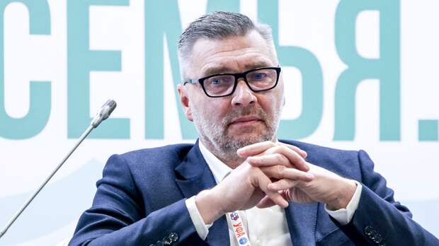 Овчинников мог вступить в ЛДПР: «Захожу — сидит Жириновский: «Давай к нам!» Развернулся и ушел: «Политика — не мое»